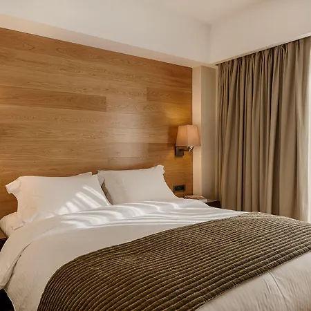 Samaria Hotel 4*