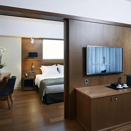 Samaria Hotel 4*
